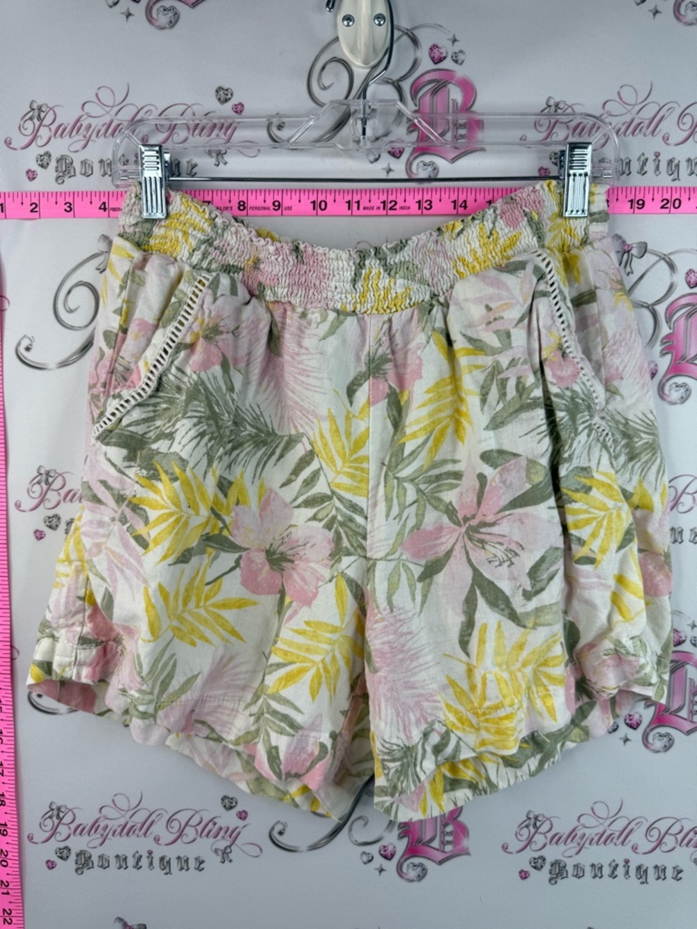 Briggs New York shorts Floral Linen-Blend Shorts in Pink, Yellow & Green
